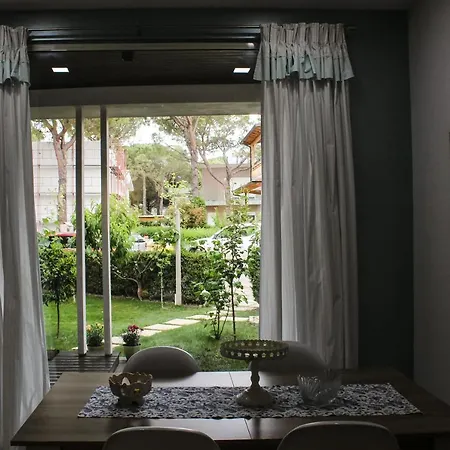 Ivy Lalzi Bay House Vakantiehuis Durrës