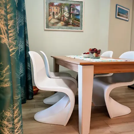 Ferienhaus Ivy Lalzi Bay House
