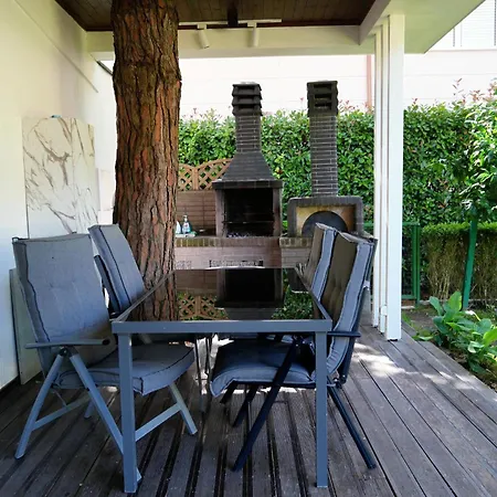 Ivy Lalzi Bay House Ferienhaus Durrës