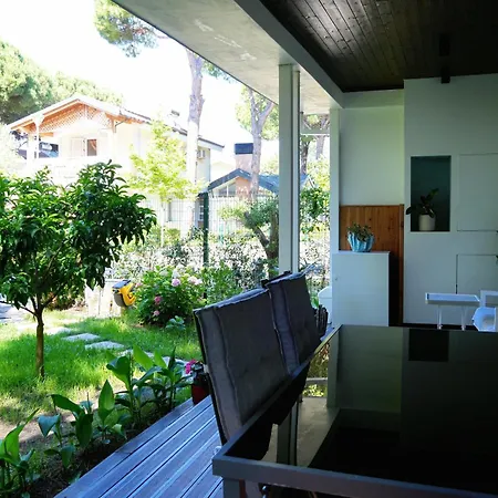 Ivy Lalzi Bay House Ferienhaus Durrës